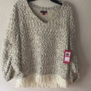 Vince Camuto V neck sweater top